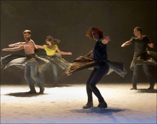 9000 pas, Danse contemporaine, Joanne Leighton.