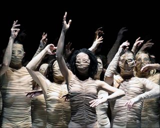 Le corps du ballet national de Marseille, danse contemporaine, Emio Greco et Pieter C. Scholten