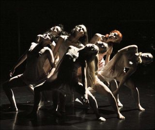 Retour à Berratham, danse contemporaine, Angelin Preljocaj