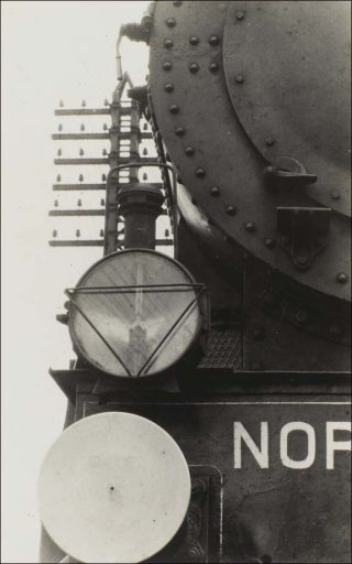 Locomotive, photo, Eli Lotar