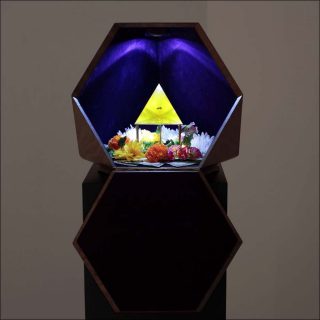 Sweet Dreams Queen Bee, installation, Yarisal & Kublitz