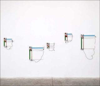Harpsichord Suite For Stills Dogs, installation, Yann Sérandour