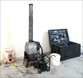 Steam Powered Mobile Phone Charger (Nokia Version), installation, Jeremy Deller et Alan Kane