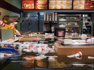 Flooded McDonald’s, vidéo, Superflex
