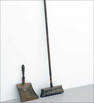 Le Balai et sa pelle, sculpture, Régis Perray