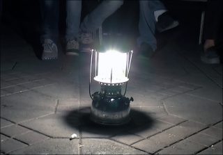 Sans titre, projection vidéo, Oscar Murillo