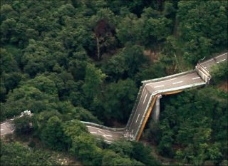 E, installation video, Natacha Nisic