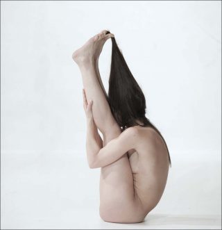 Le récital des postures, Danse contemporaine, Yasmine Hugonnet