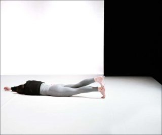 Le récital des postures, Danse contemporaine, Yasmine Hugonnet