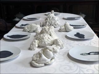 Le service de table chaleureux, installation, Zhuo Qi