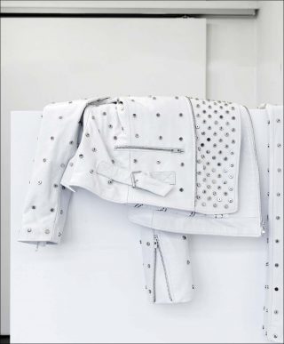 Look blanc, vêtement, Pierre Paulin