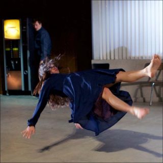 Moeder, danse, Peeping Tom