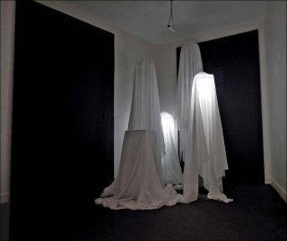 Le repos des sereins, installation, Alexandra Guillot