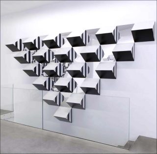 Pyramidal, hauts-reliefs-A5, installation, Daniel Buren