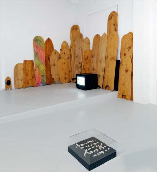 Surfer un arbre, installation, Nicolas Floc'h