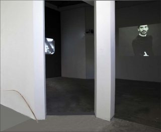 L’Anneau et le Livre (un procès), installation, Meris Angioletti