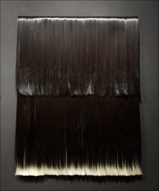 Wig Piece (Entangled Phenomena I), sculpture, Pauline Boudry et Renate Lorenz