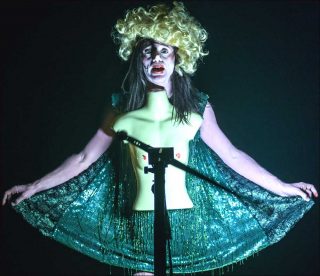 Titans, Danse contemporaine, Euripides Laskaridis