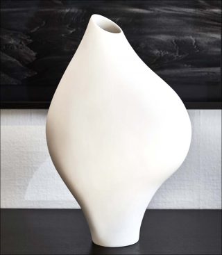 Helle Damkjaer. L’élégance danoise, Galerie Carole Decombe, Tall White