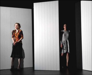 Esmérate ! (Fais de ton mieux !), Danse contemporaine, Brigitte Seth et Roser Montlló Guberna