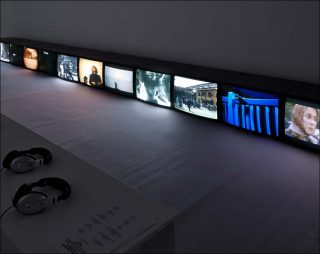 Workers Leaving the Factory in Eleven Decades, installation vidéo, Harun Farocki