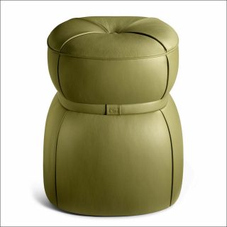 Kensaku Oshiro, pouf Lepli