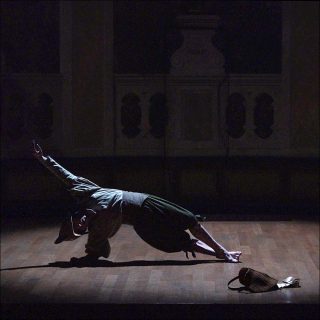 François Chaignaud et Nino Laisné, Romances Inciertos, un autre Orlando, 2017. Danse contemporaine