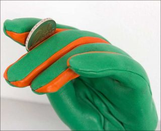 Adult, installation, Emilie Pitoiset