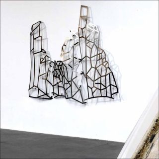 The way things fall, installation, Rosario López, Verónica Lehner