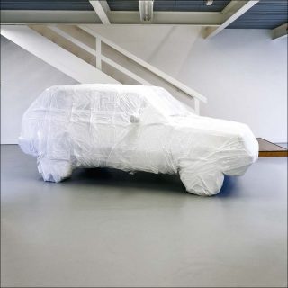 The White Car with the sound of its own filming, installation, Franck Dubois & Benoit Pierre