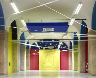 Les restructurations spatiales, installation, Noël Dolla