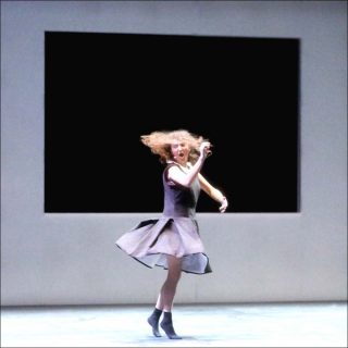 Phia Ménard (Cie Non Nova), Les Os Noirs, 2017