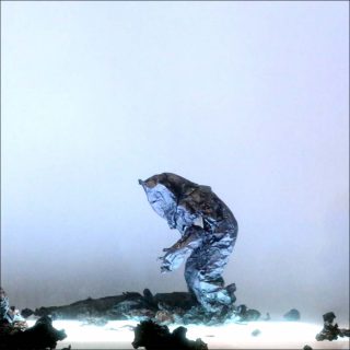 Phia Ménard (Cie Non Nova), Les Os Noirs, 2017