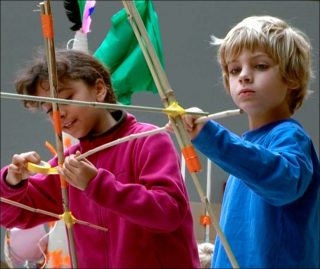 Postcards from the Desert Island, installation vidéo, Adelita Husni-Bey