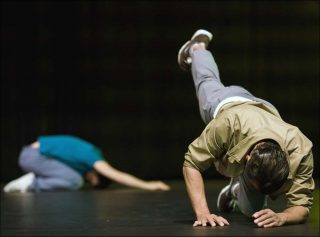 Fabrice Ramalingom (Cie R.A.M.a), My (petit) Pogo, 2017