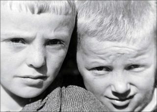 Enfants de la Frise, photo, Raoul Hausmann