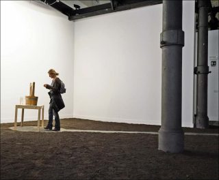 When the paper, installation, Renaud-Auguste Dormeuil