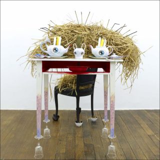 Let it god (Santa Table), installation, Vidya Gastaldon