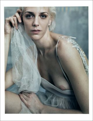 Hannelore Knuts, Polaroïd N°1, photo, Bettina Rheims