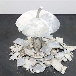 Le modèle, (La Quatrième Pomme, un hommage à Charles Fourier), sculpture, Franck Scurti