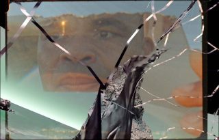 Sunstone, vue d'installation du film, Louis Henderson et Filipa César