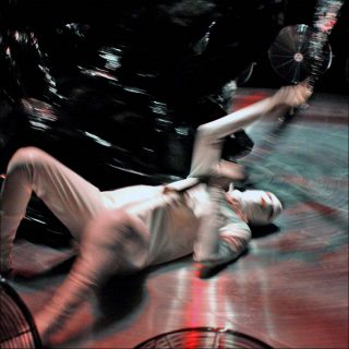 Phia Ménard (Cie Non Nova), Vortex, 2011