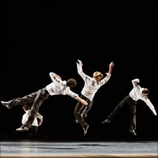 Anne Teresa De Keersmaeker, Quatuor no 4 / Die grosse Fugue / Verklärte Nacht (Die grosse Fugue, 1992)