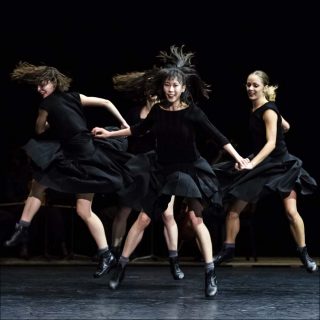 Anne Teresa De Keersmaeker, Quatuor no 4 / Die grosse Fugue / Verklärte Nacht (Quatuor no 4, 1986)