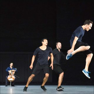 Anne Teresa De Keersmaeker (Cie Rosas) et Jean-Guihen Queyras, Mitten wir im Leben sind.Bach6Cellosuiten, 2017