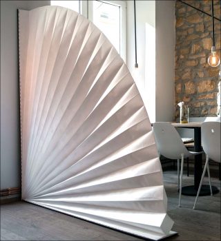 Julie Conrad, paravent Unpaper, 2015