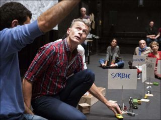 Yan Duyvendak et Omar Ghayatt, Still in Paradise, 2016