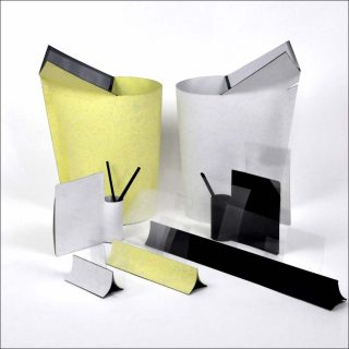 Elise Gabriel et Bertrand Gravier, corbeille à papier Cornette, accessoires de bureau Onglet et Glissière, 2018