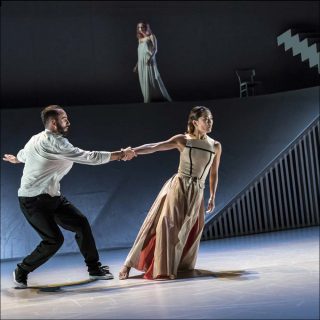 Honji Wang et Sébastien Ramirez (Cie Wang Ramirez) et Nitin Sawhney, Dystopian Dream, 2017