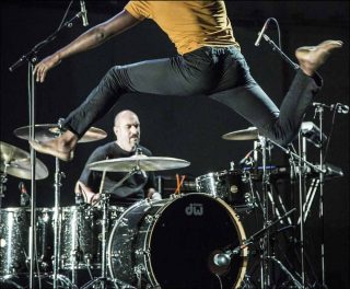 Frank Micheletti (Cie Kubilai Khan Investigations) et Mugstar, Volt(s) Face, 2013